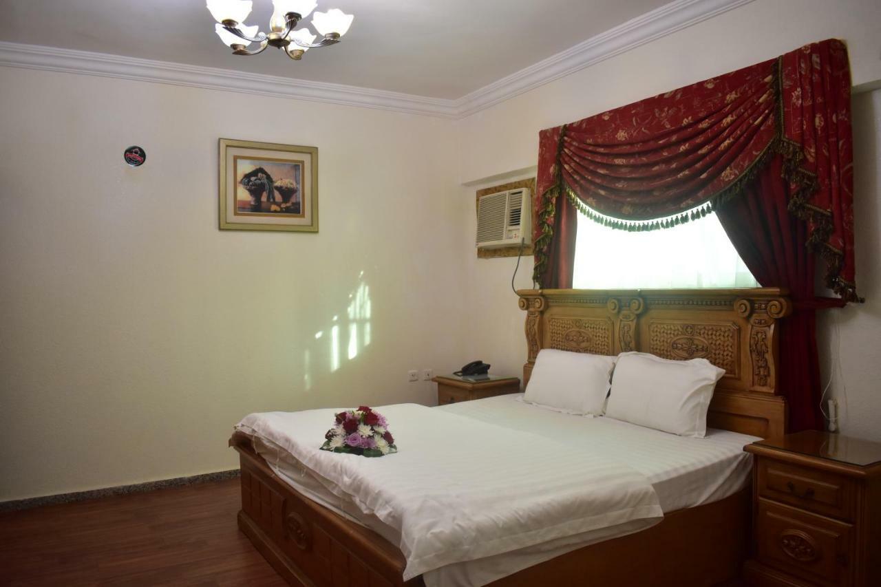 Genac Hotel Yanbu Esterno foto