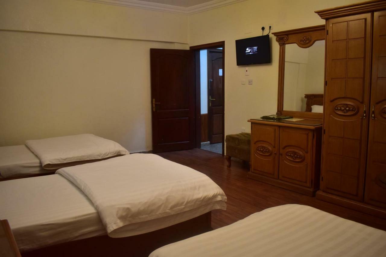 Genac Hotel Yanbu Esterno foto