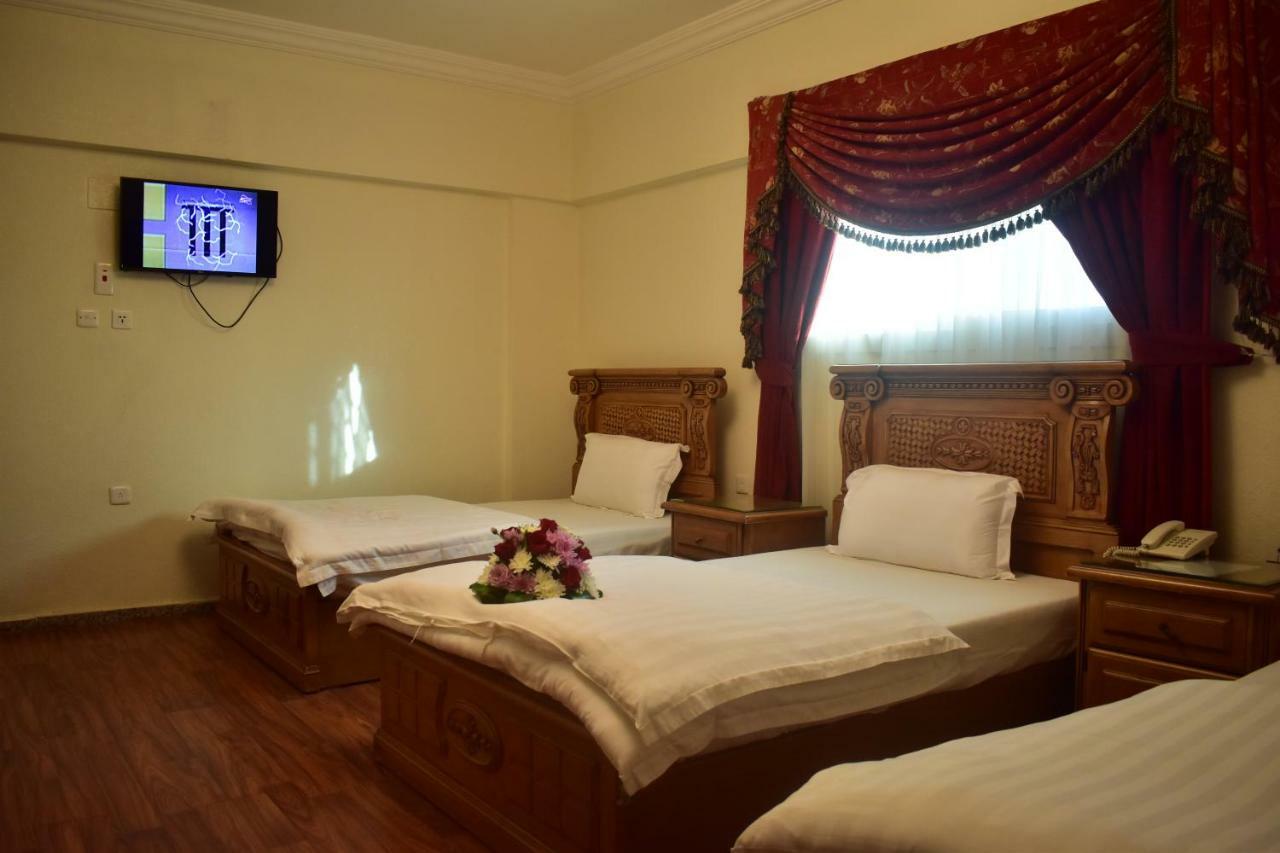 Genac Hotel Yanbu Esterno foto