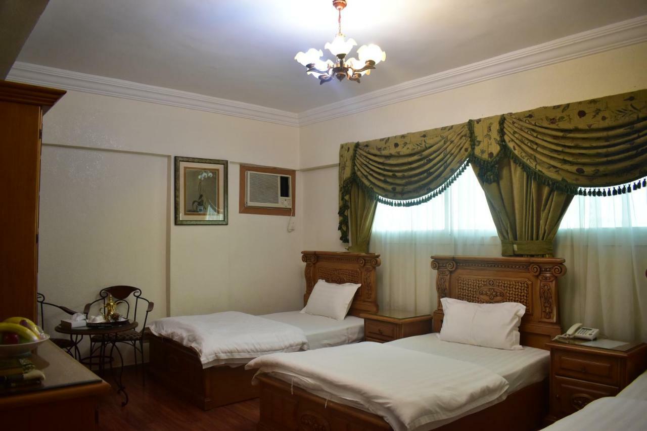 Genac Hotel Yanbu Esterno foto